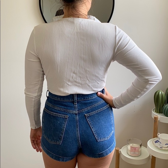 H&M white bodysuit. Worn once. - Picture 2 of 2